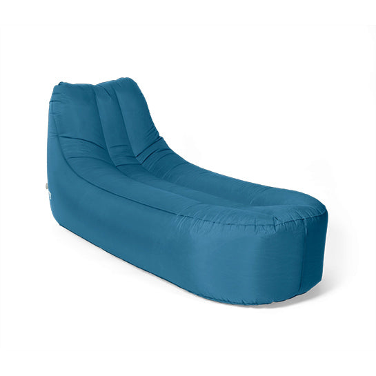 Herr. E-zy Lounger – Patrol Blue – selbstaufblasend – Sitzsack – inklusive leistungsstarker Powerbank und Babytrage